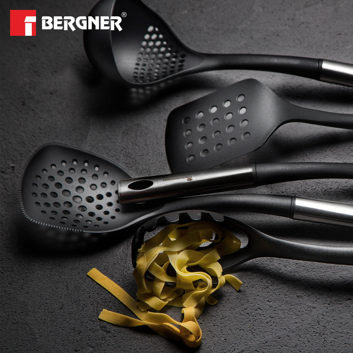 MasterPro 34.5cm Nylon Spaghetti Spoon, Non-Stick, Durable, Lightweight and Portable