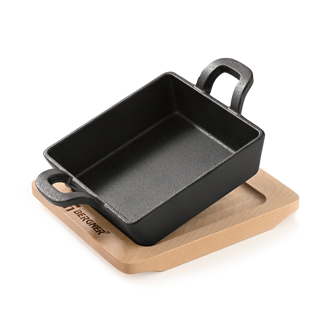 Bergner Cook & Share Cast Iron Mini Pan, Comes with Wooden Tray - Induction Bottom