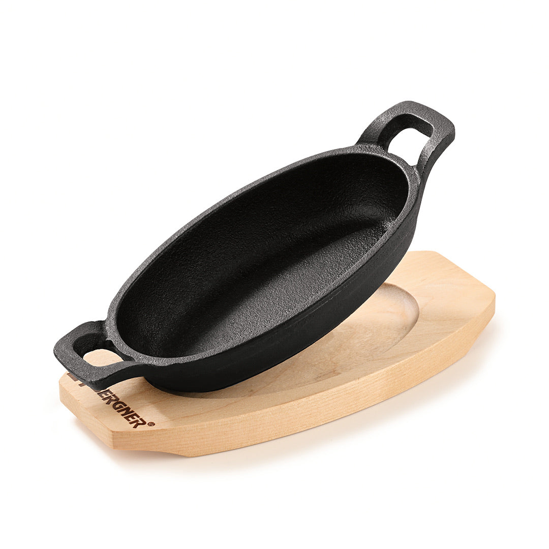 Bergner Cook & Share Cast Iron Mini Pan, Comes with Wooden Tray - Induction Bottom