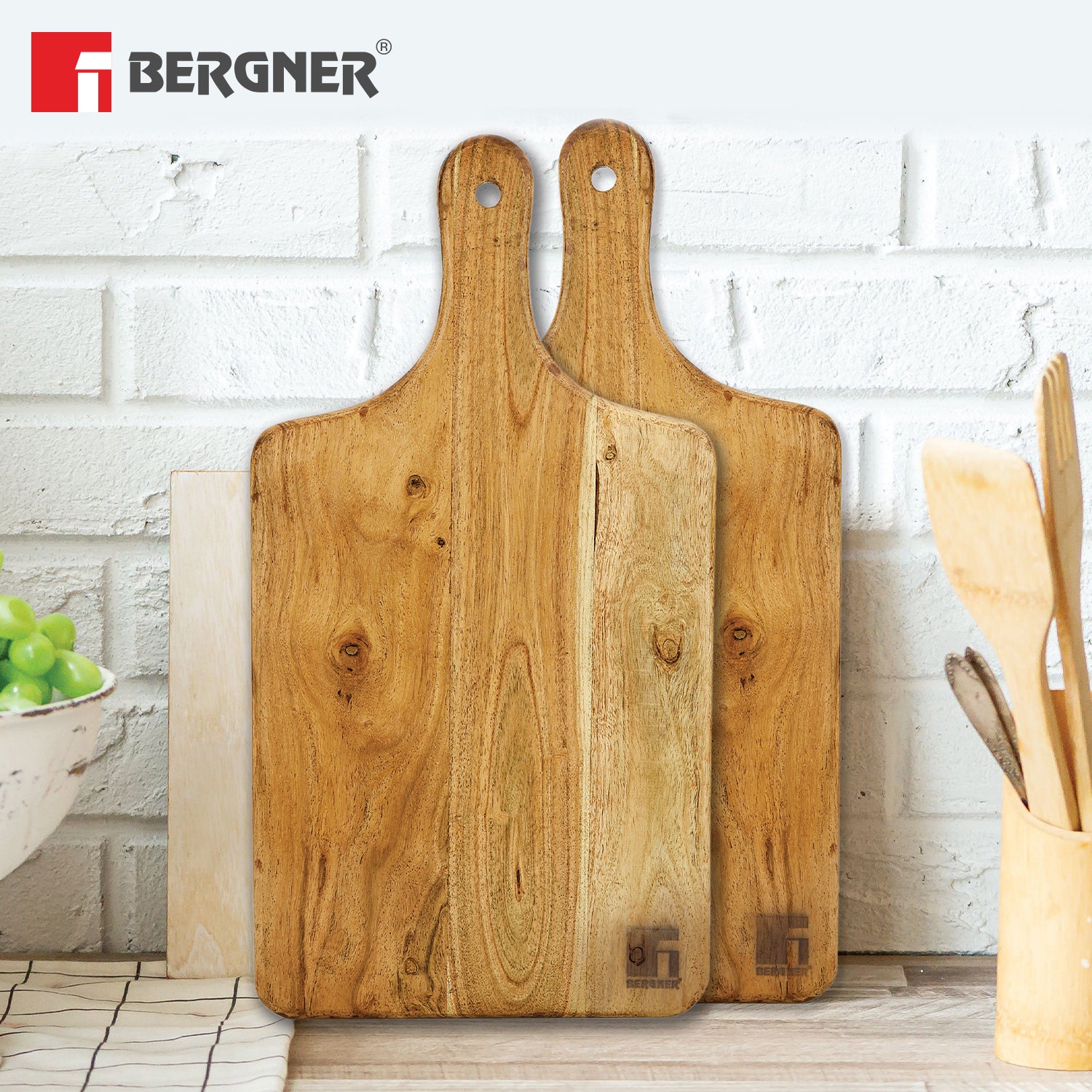 Bergner Wooden Chopping Board for Kitchen, Acacia Wood, Smooth Odour and BPA Free